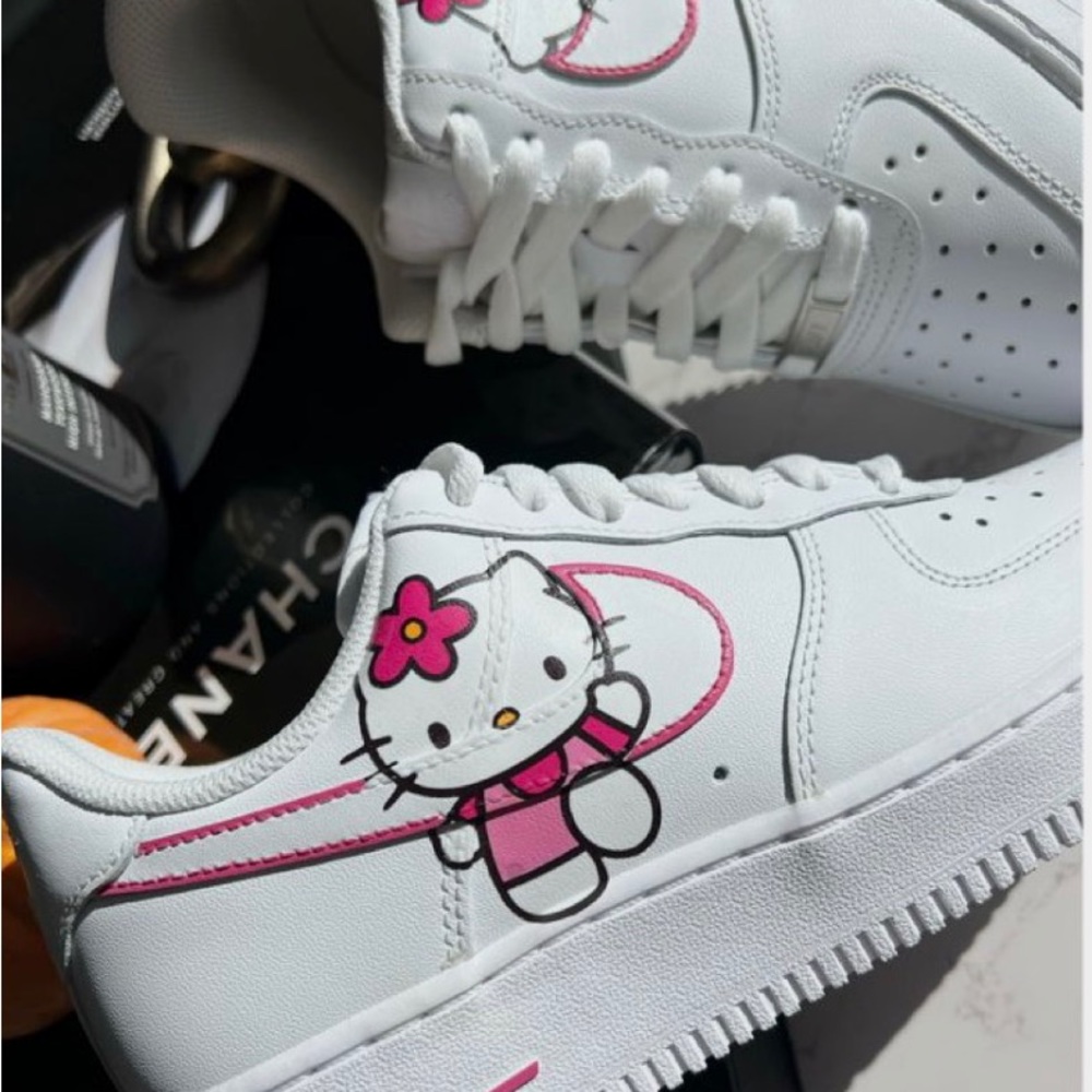 Hello Kitty Air Force 1 low Youth